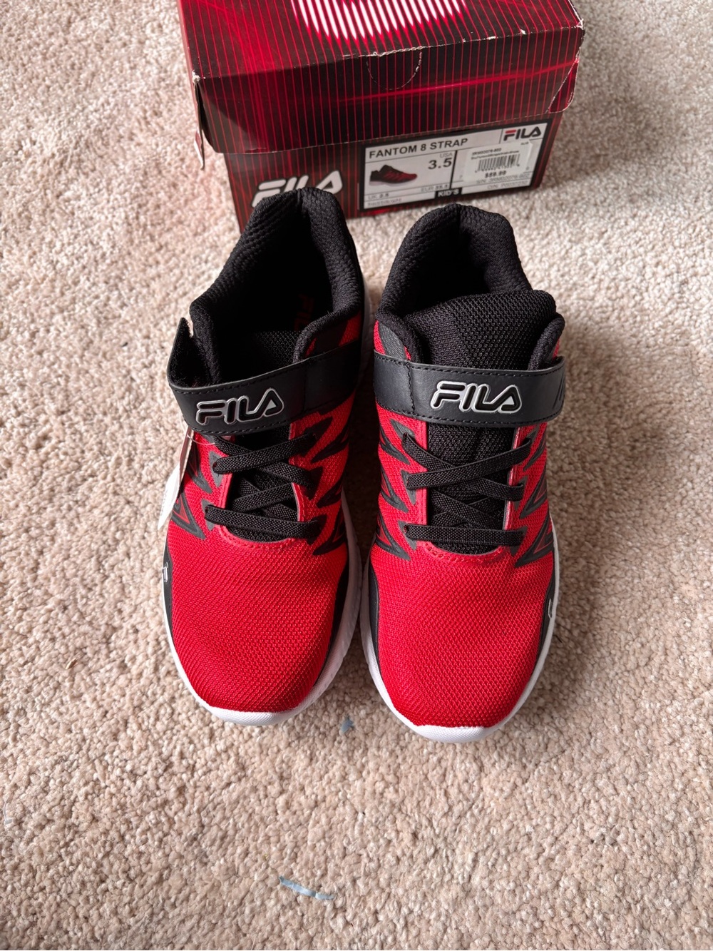 Fila Fantom 8 Strap Kids Running Shoes Red Black Hook & Loop Size 3.5Y NWT